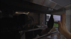 它是可领房产证并可转、承继、典质、赠取及互